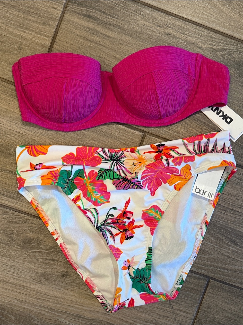 DKNY Fuchsia Bandeau Top with White Tropical Floral Bikini Bottoms Sz Medium